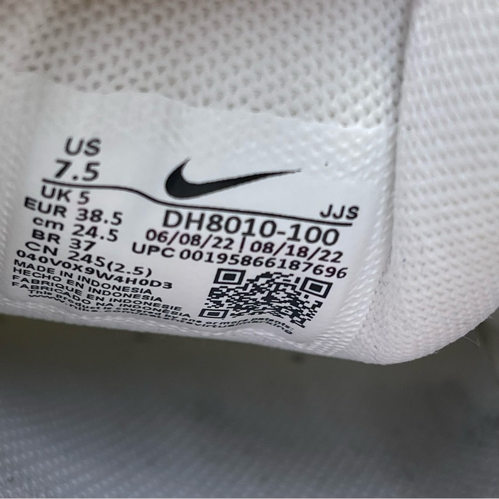 Nike Air Max 90 Shoes Casual White DH8010-100 Woman's Size 7.5 - Picture 8 of 9